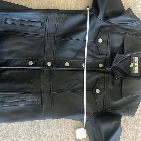 Flattering Leather Jacket - Picture 7 of 8